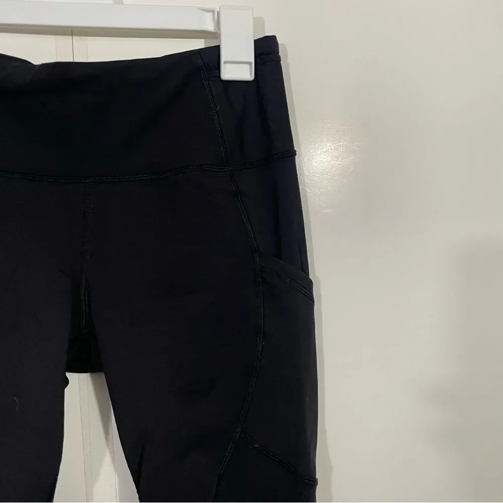 Lululemon Black Mid Rise Cropped Activewear Leggings